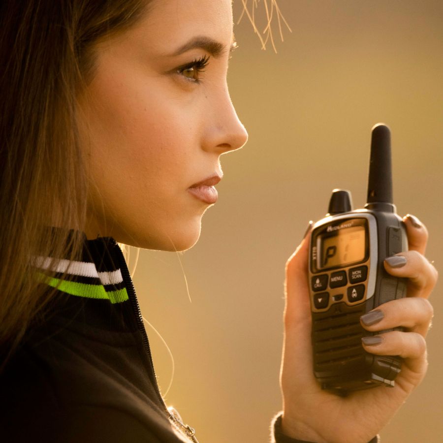 Midland XT70 Twin Walkie Talkie_11