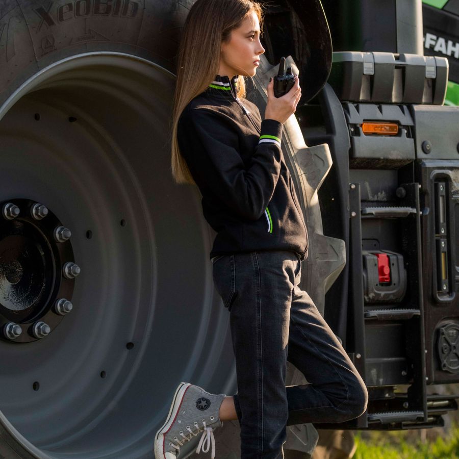 Midland XT70 Twin Walkie Talkie_12